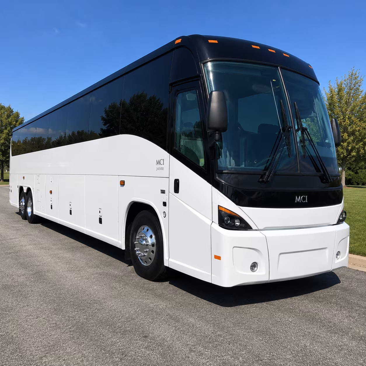 airport shuttle buses for uconn yale and hartford area university groups