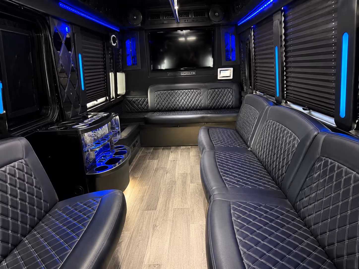foxwoods resort casino mohegan sun party bus rental