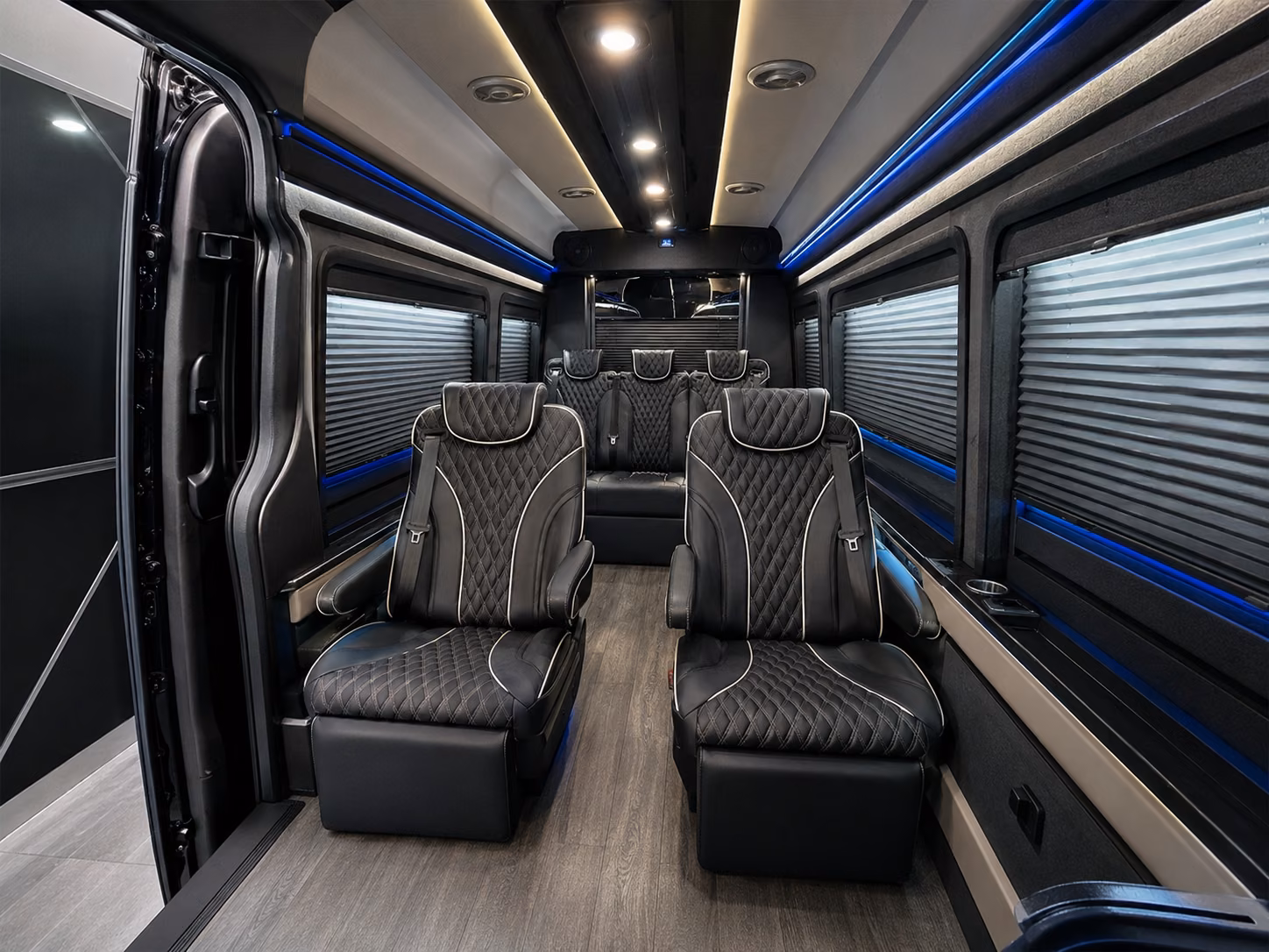 t f green international airport pvd bus rentals from hartford